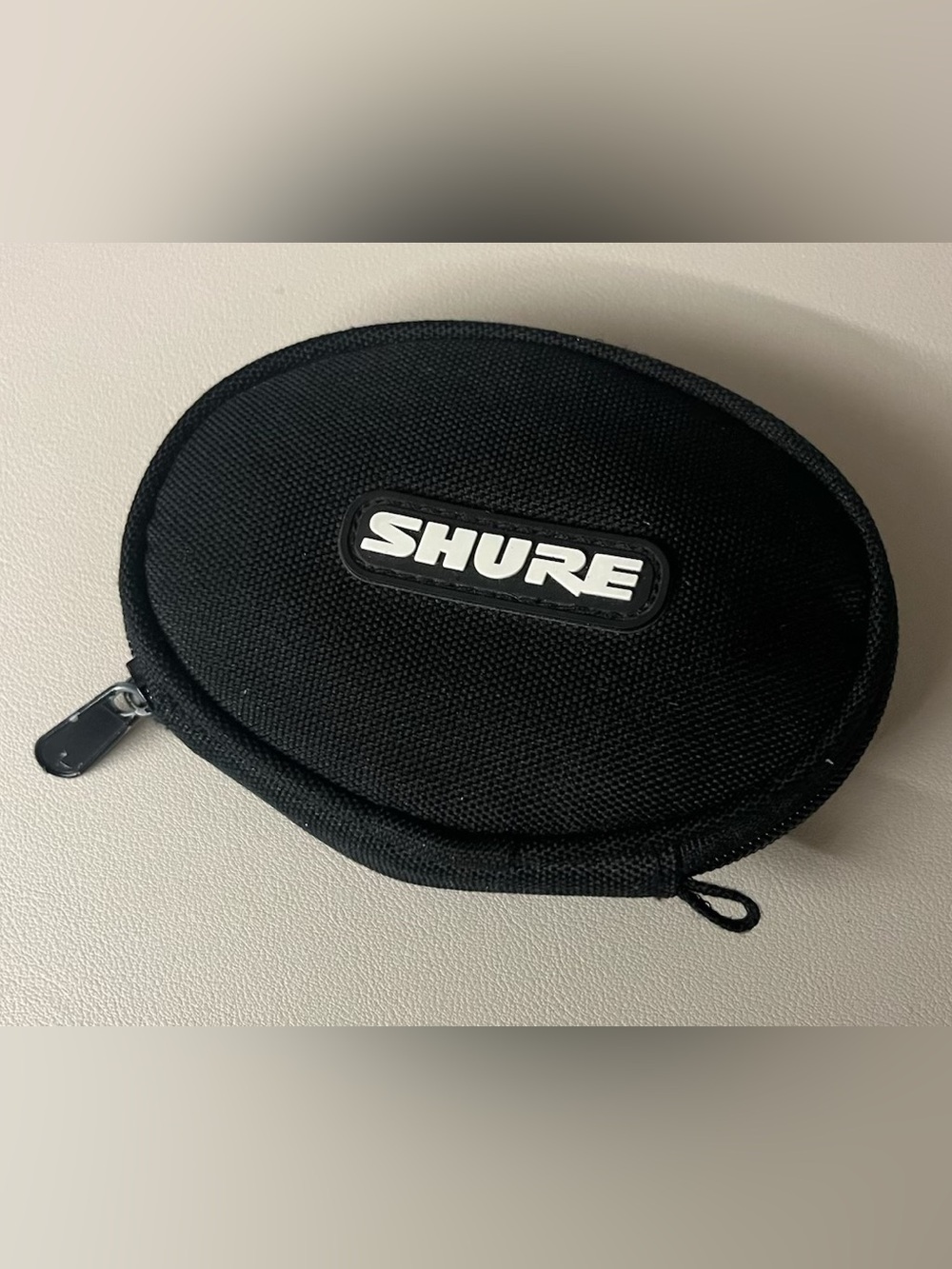 Shure SE215 Clear In-Ear Monitors Earphones w/ Case